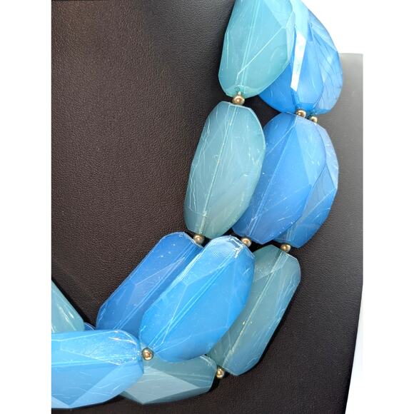 Chunky Three Strand Blue Green Acrylic/Lucite Beaded Statement 18"-23" Necklace - Picture 3 of 4